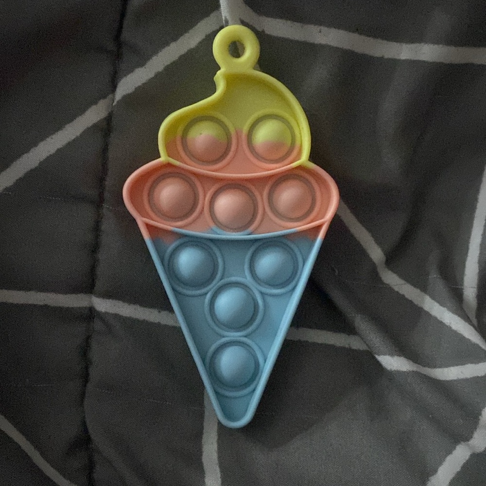 Pop its - Picture 10 of 14